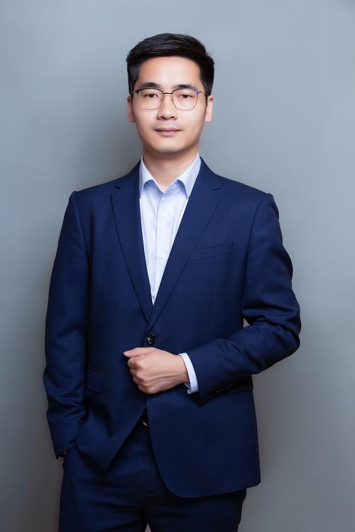 陈中兰 灯光与音效负责人